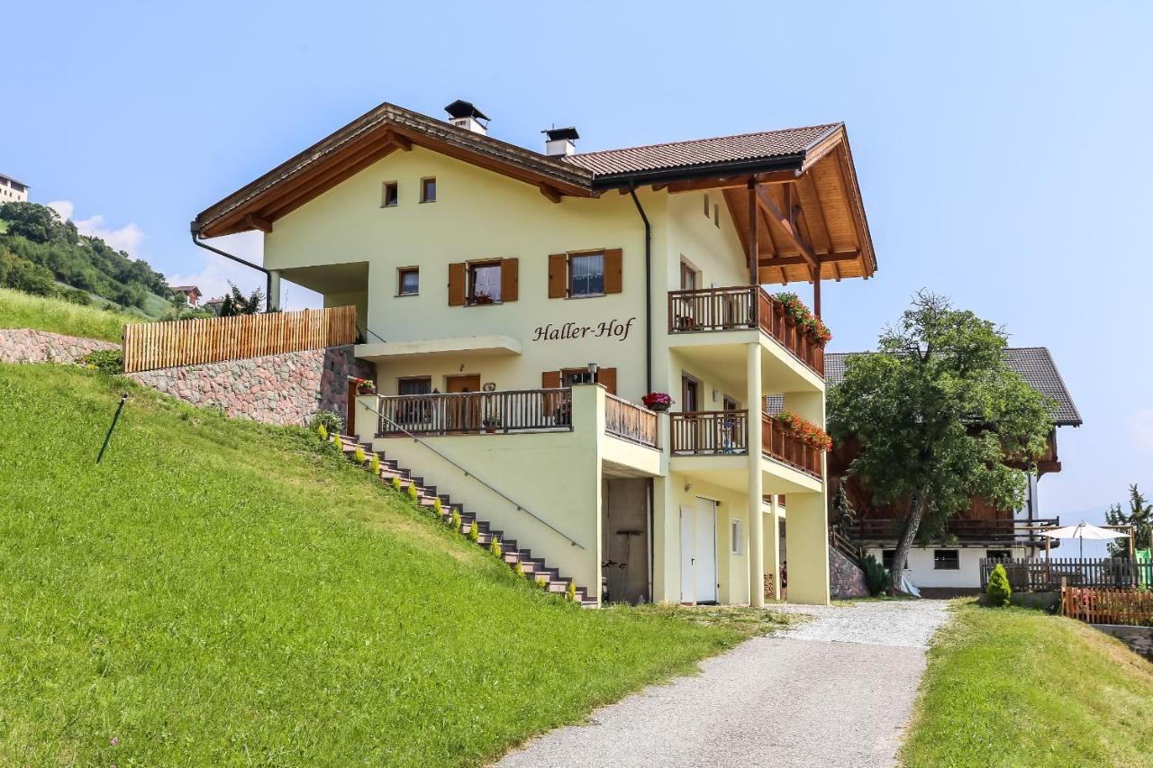 Urlaub Auf Dem Bauernhof Hallerhof Villandro Exterior photo